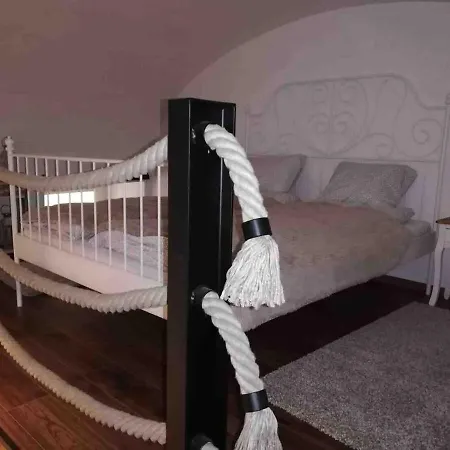 Dóri S Lovely In Apartamento Budapest